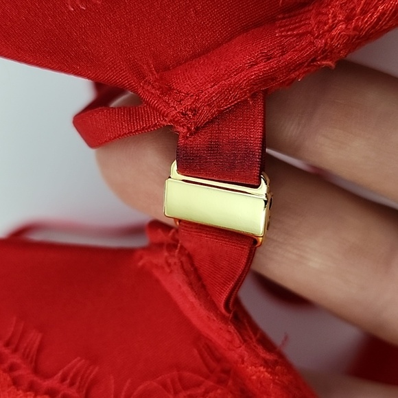 ⭐️2/ $40⭐️La Senza Beyond Sexy Classic Plunge Red Lace Push Up Bra 36DD - Picture 11 of 13